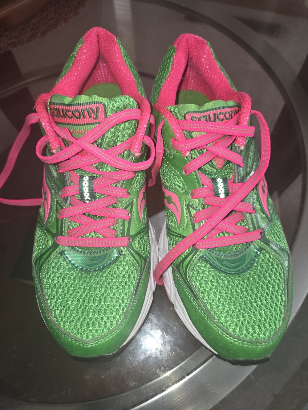 Saucony Ladies Green and Pink Athletic Sneakers